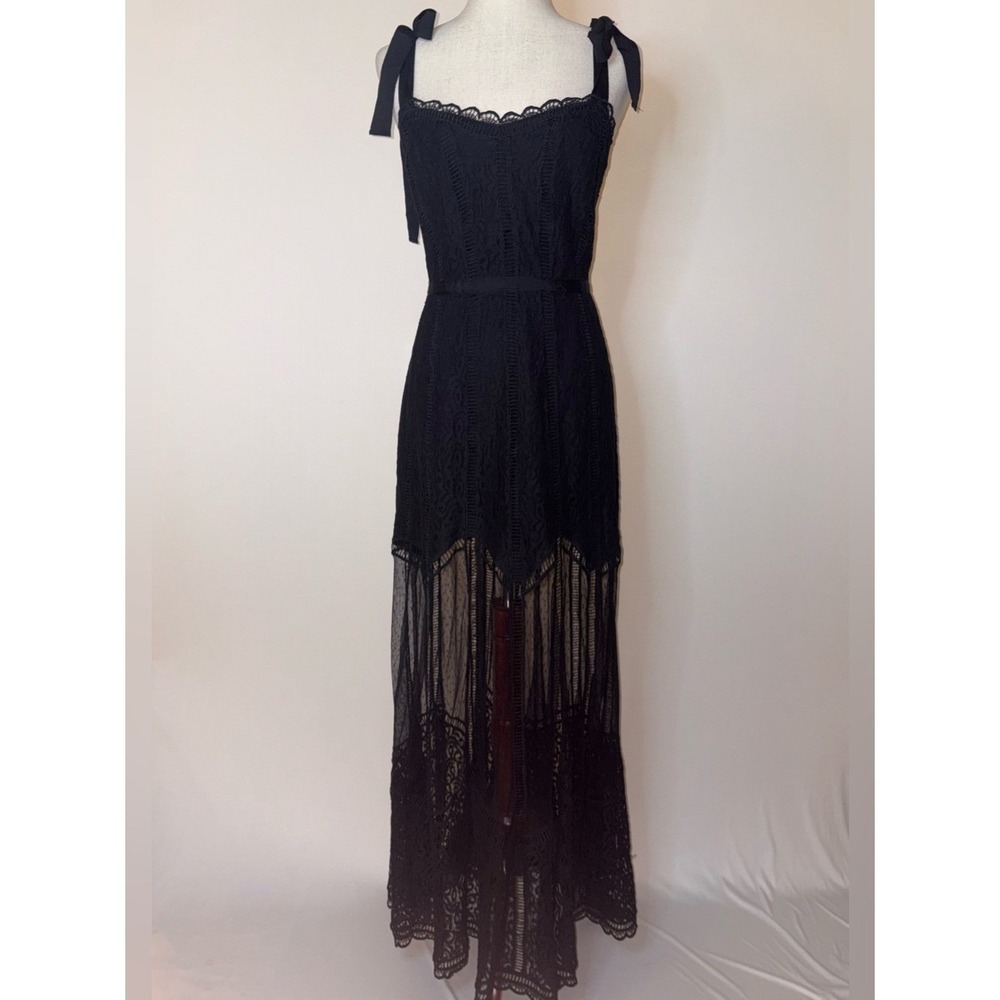 Gianni Bini Euro Boho STUNNING Lace Dress with Tie Straps Size 10 New With Tag